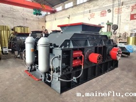 1000x700型全自动液压澳门点点注册地址设备发货  