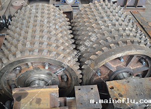 双齿辊破碎机-厂家直供价格低-齿点点手机版下载安装包结构原理图