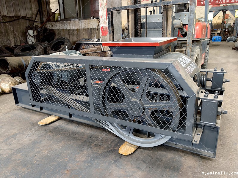 大块煤矸石直接喂料会损坏设备？狼牙齿辊为何敢承诺'来者不拒'？